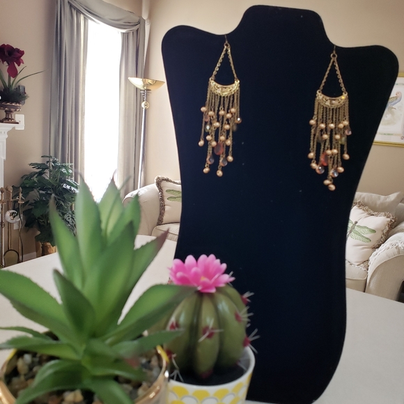 Ladies Pierced Earrings - Picture 2 of 2